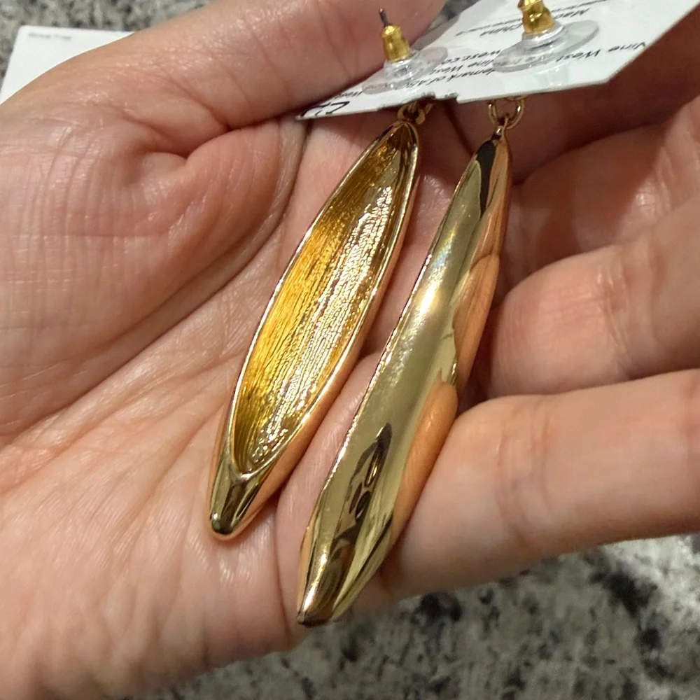 Nine West Gold Linear Teardrop Elegant Earrings